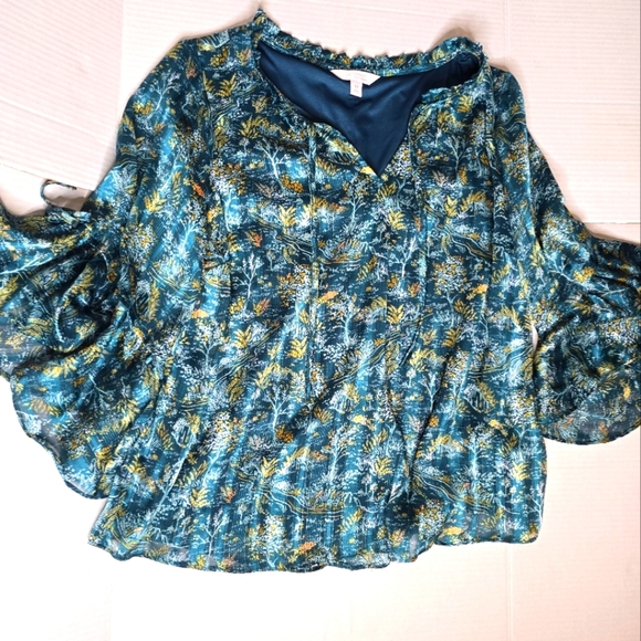 Lauren Conrad Bell/Ruffle Sleeve Blouse - Picture 1 of 3